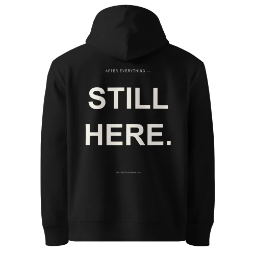 Streetwear-Hoodie, Bio-Baumwolle, Schwarz - Still Here